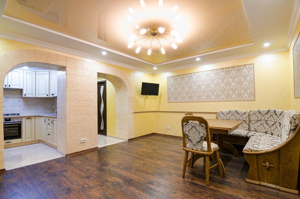 Alfa Apartments Lysenka 11 Lviv Exteriör bild