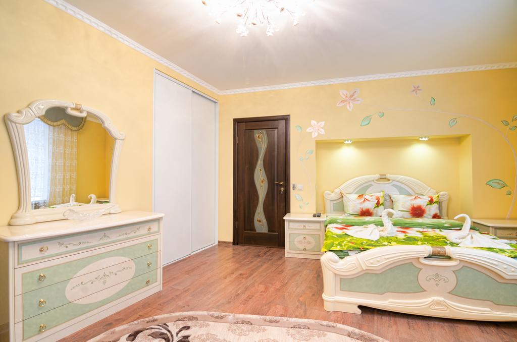 Alfa Apartments Lysenka 11 Lviv Exteriör bild